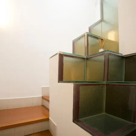 Apartament L'encant De La Rambla Apartamento