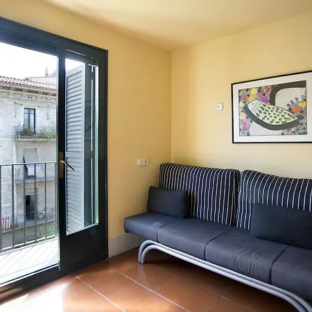 Apartament L'encant De La Rambla Apartamento *